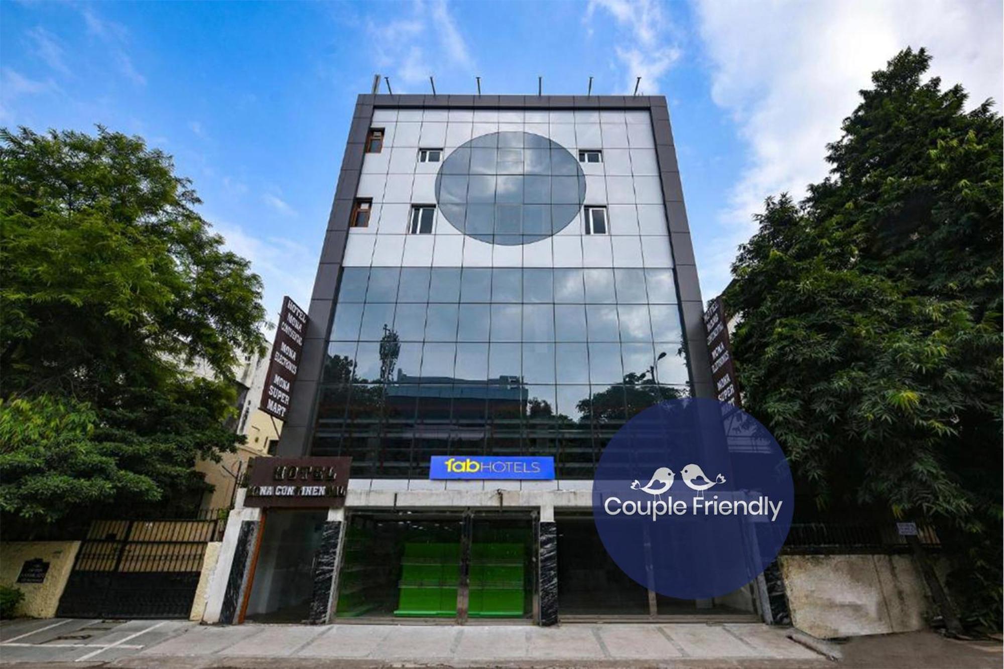 Fabhotel Mona Continental - Nr Laxmi Nagar It Hub New Delhi Exterior foto